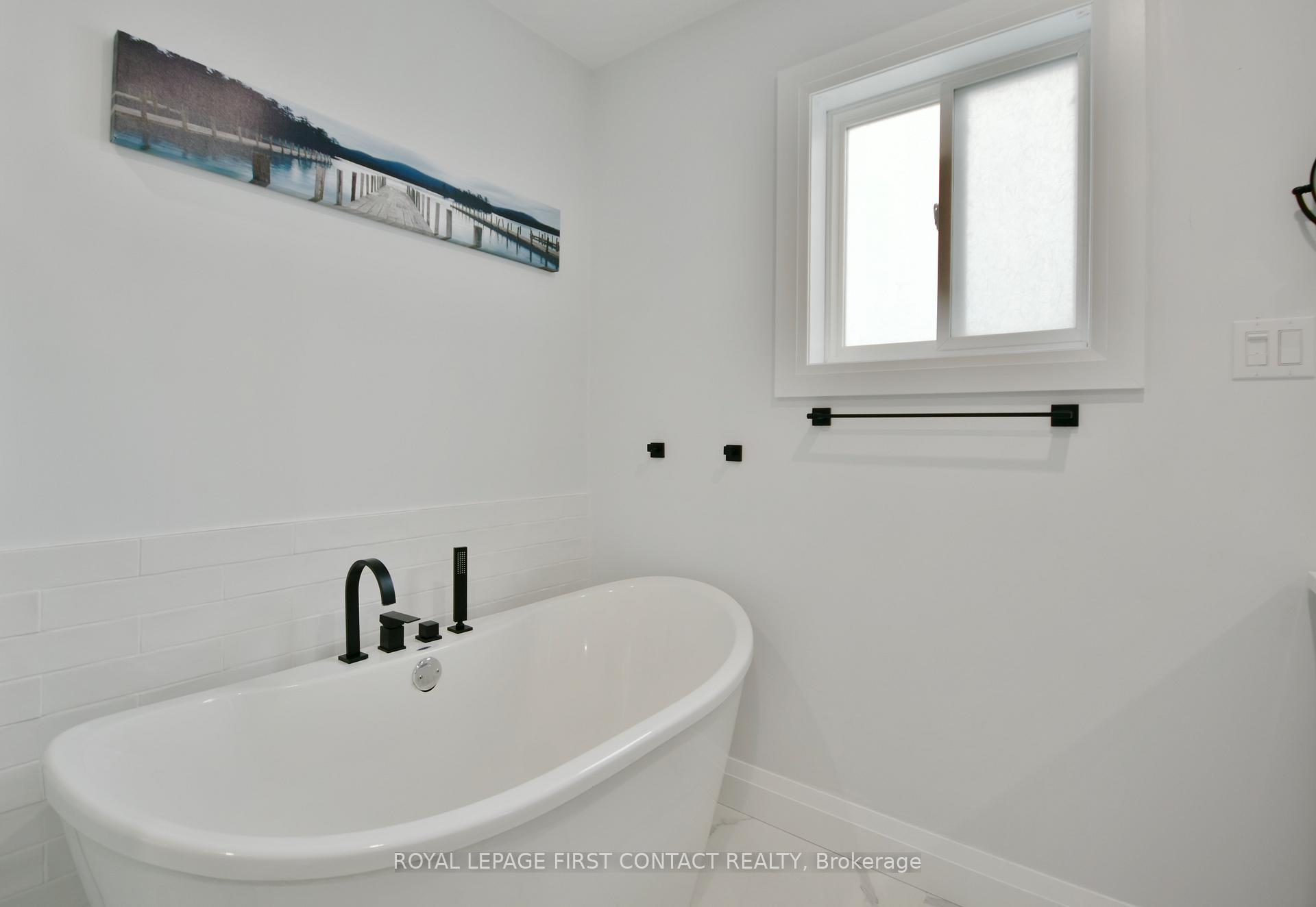 Photo 14 of 61 Holly Meadow Road, Barrie, Holly — HOMEH