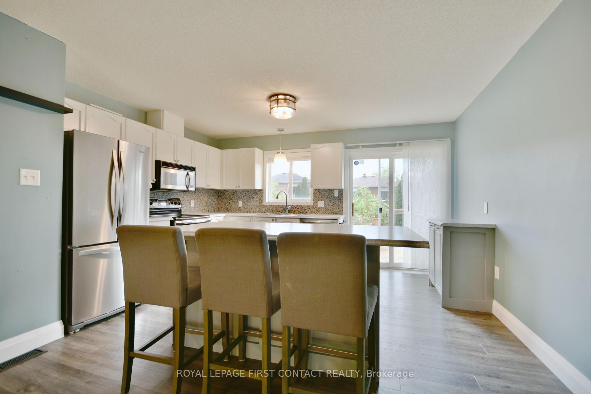 Photo 31 of 61 Holly Meadow Road, Barrie, Holly — HOMEH
