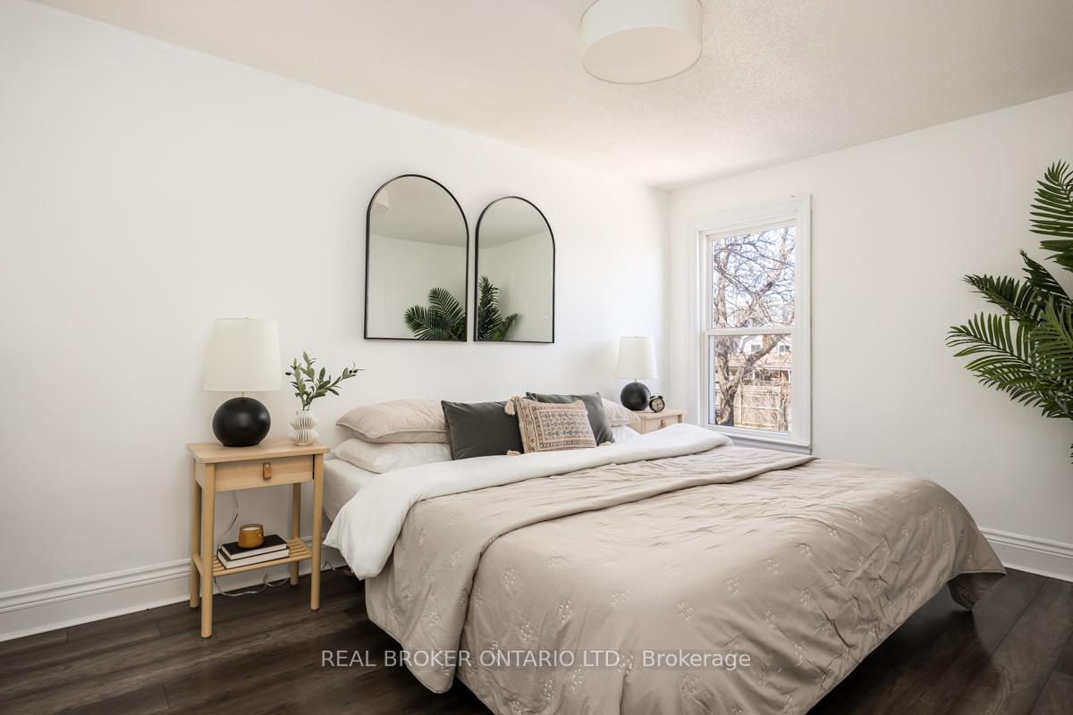 Photo 11 of 137 Avondale Street, Hamilton, Crown Point — HOMEH