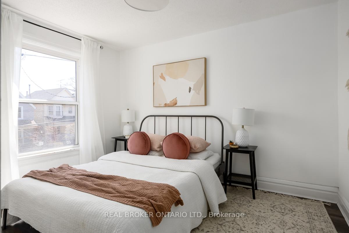 Photo 13 of 137 Avondale Street, Hamilton, Crown Point — HOMEH