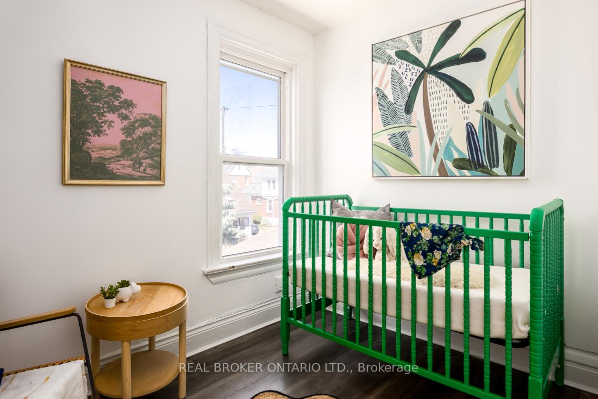 Photo 14 of 137 Avondale Street, Hamilton, Crown Point — HOMEH