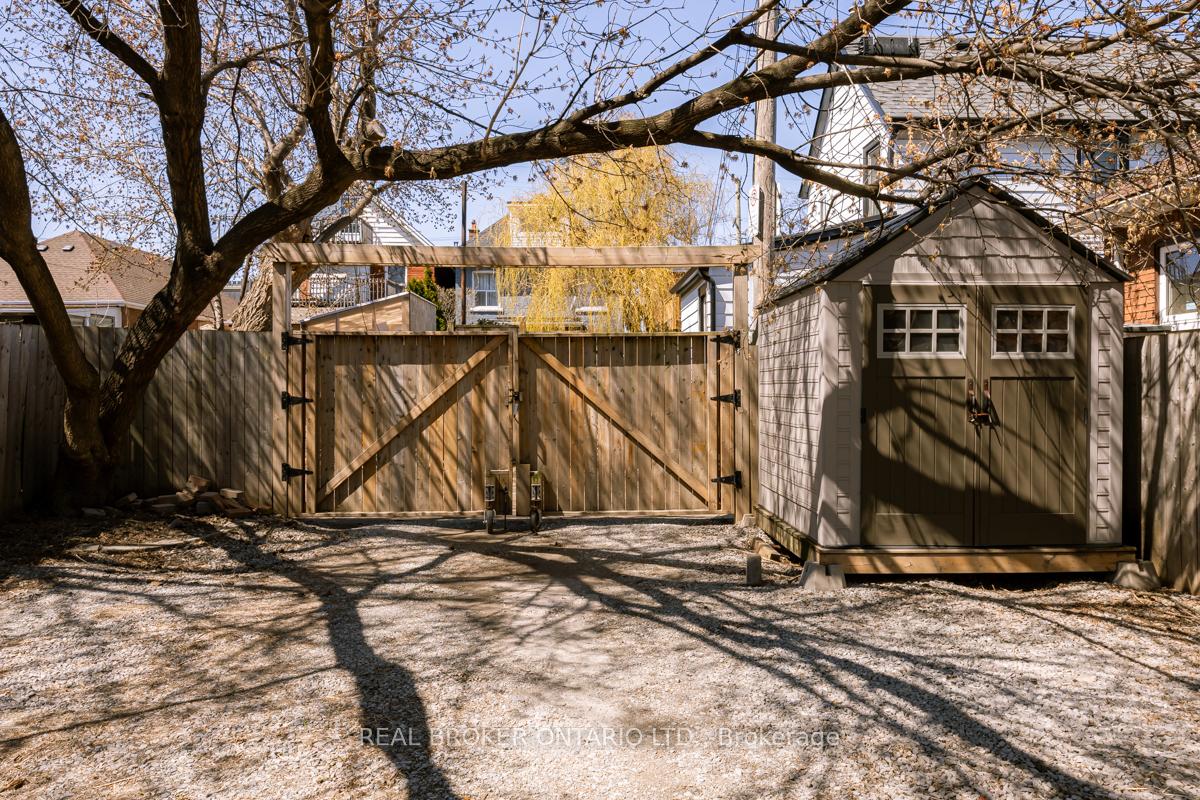 Photo 19 of 137 Avondale Street, Hamilton, Crown Point — HOMEH