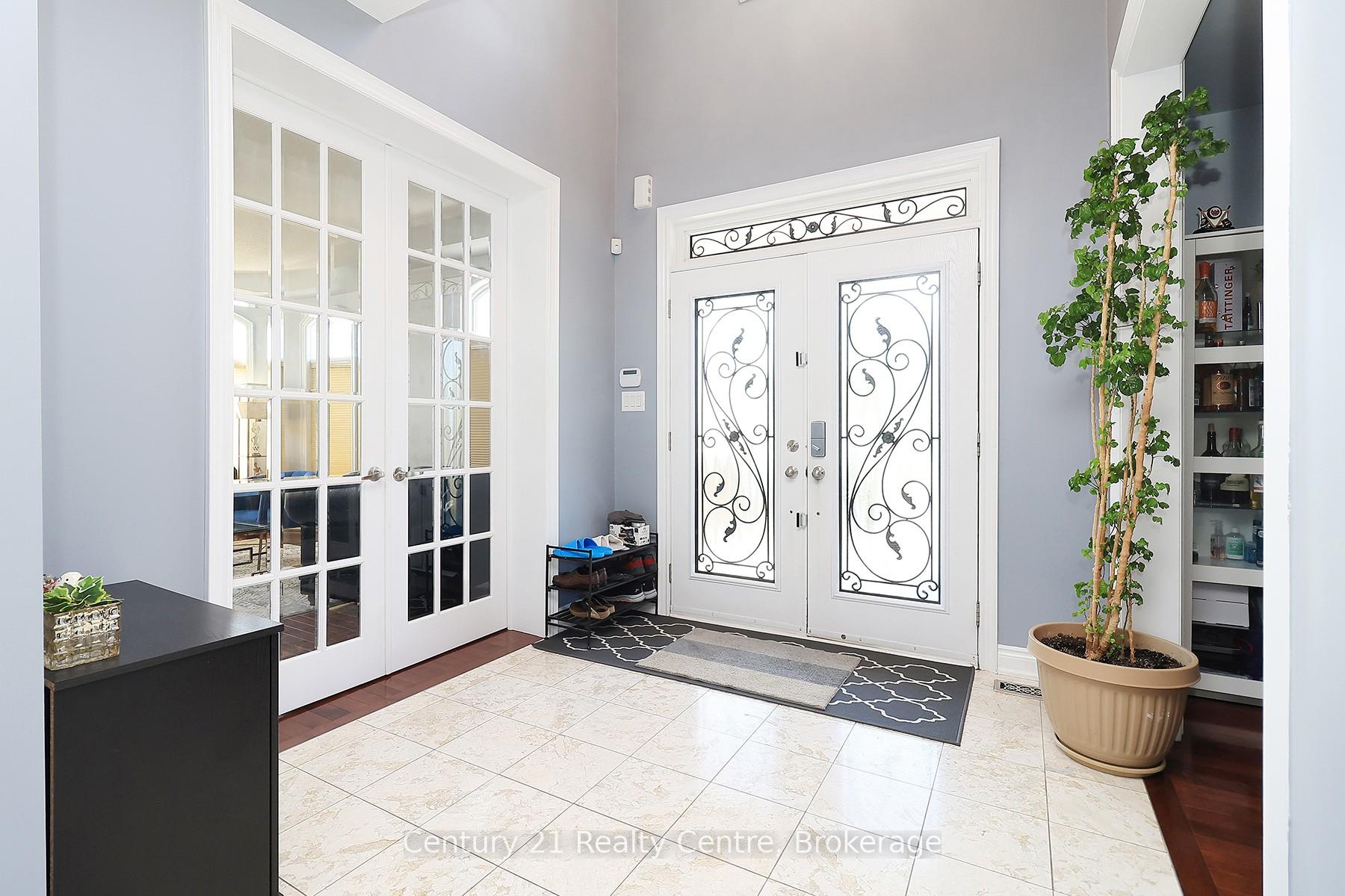 Photo 14 of 25 Ingleborough Drive, Brampton, Credit Valley — HOMEH