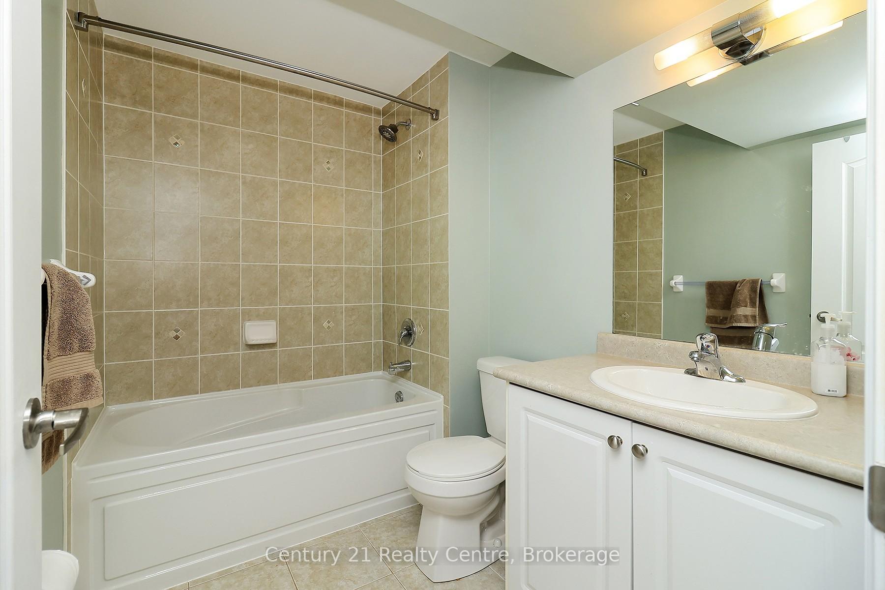Photo 18 of 25 Ingleborough Drive, Brampton, Credit Valley — HOMEH