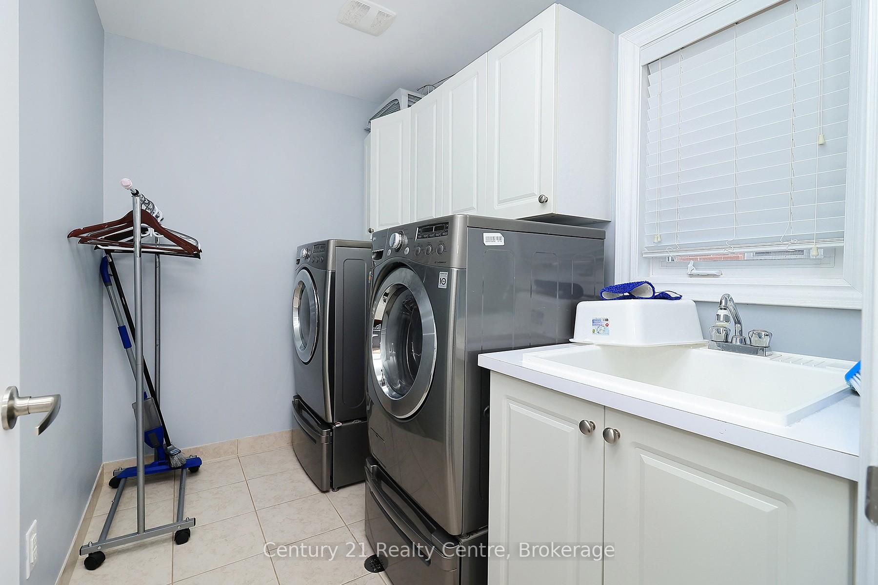 Photo 19 of 25 Ingleborough Drive, Brampton, Credit Valley — HOMEH