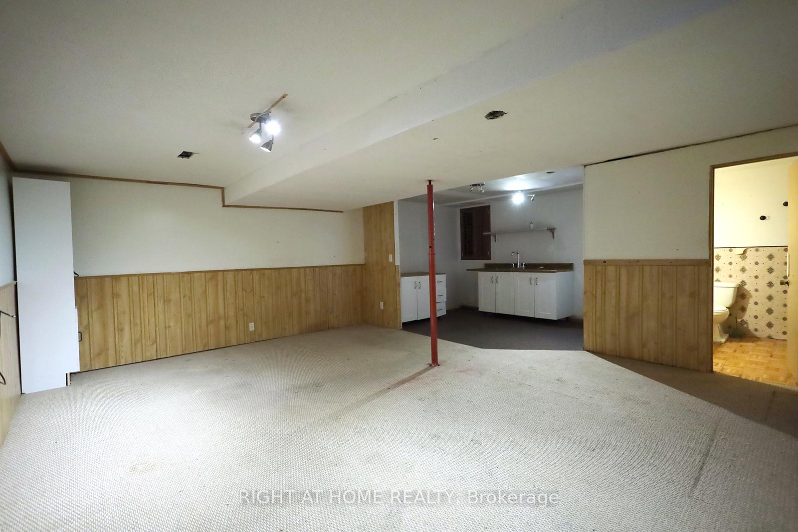 Photo 27 of 15 Kipling Place, Barrie, Letitia Heights — HOMEH