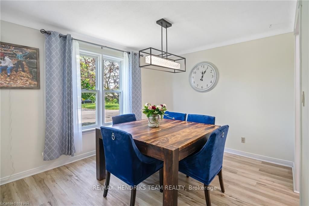 Photo 8 of 670 Vine Street, St. Catharines, Lakeshore — HOMEH