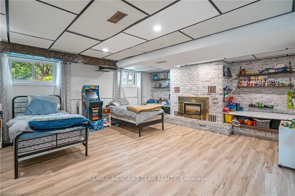 Photo 17 of 670 Vine Street, St. Catharines, Lakeshore — HOMEH