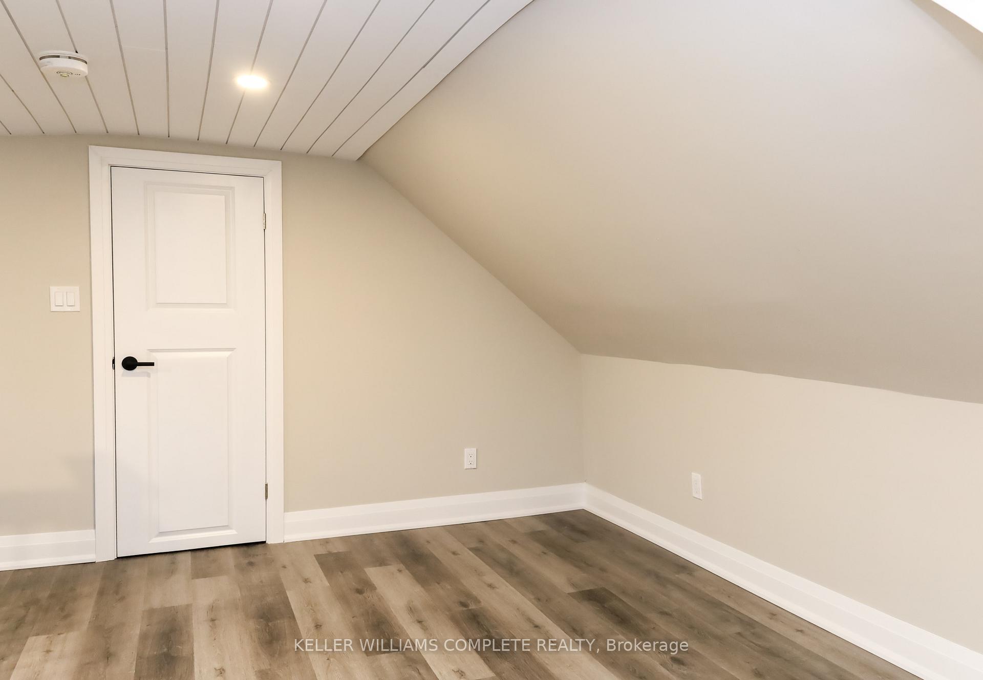 Photo 18 of 574 Cannon Street E, Hamilton, Gibson — HOMEH