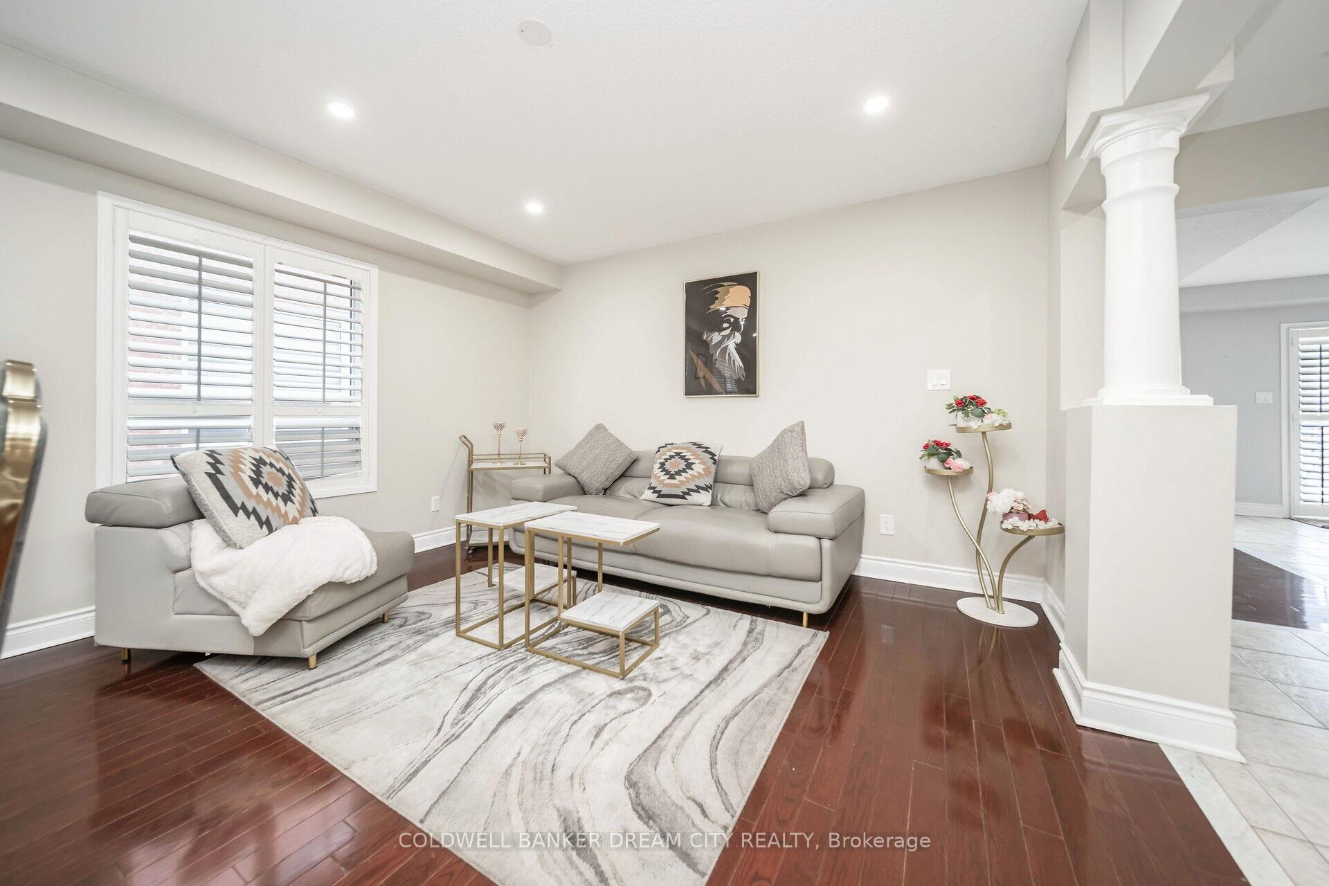 Photo 7 of 60 Capistro Street, Brampton, Fletcher's Meadow — HOMEH