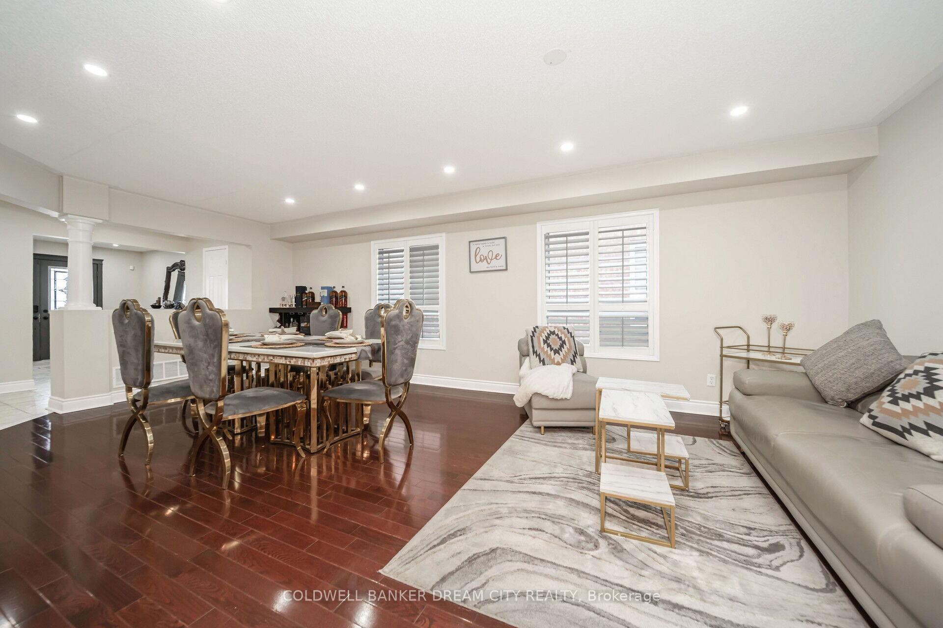 Photo 5 of 60 Capistro Street, Brampton, Fletcher's Meadow — HOMEH