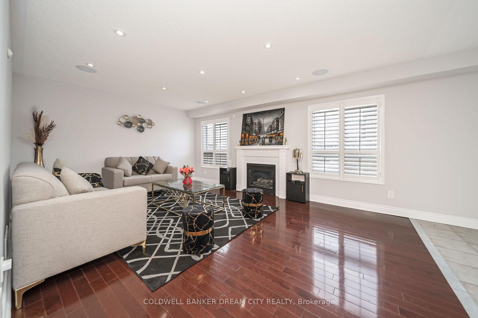 Photo 6 of 60 Capistro Street, Brampton, Fletcher's Meadow — HOMEH