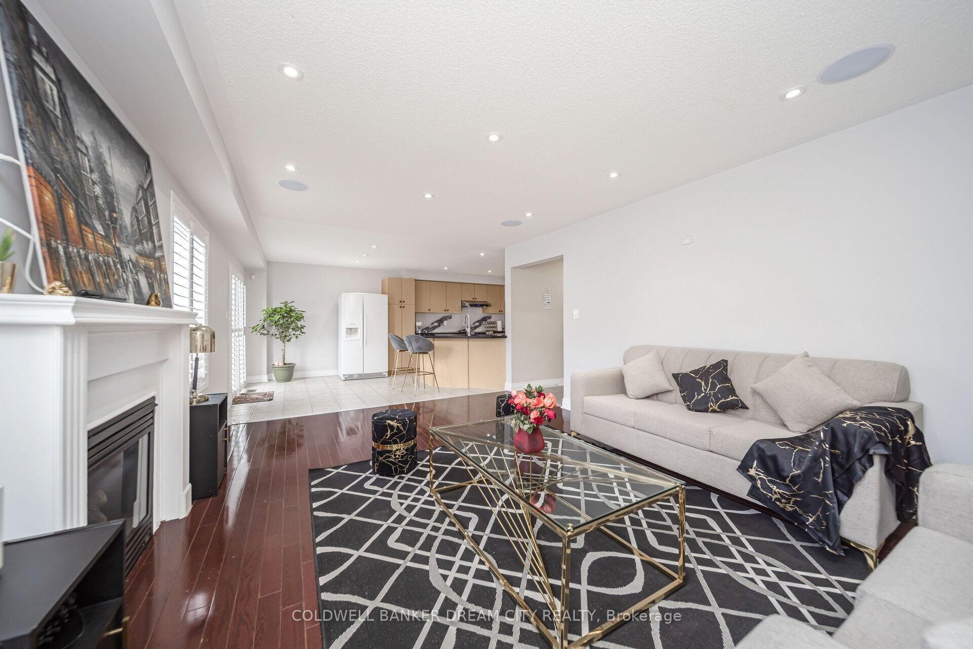 Photo 28 of 60 Capistro Street, Brampton, Fletcher's Meadow — HOMEH