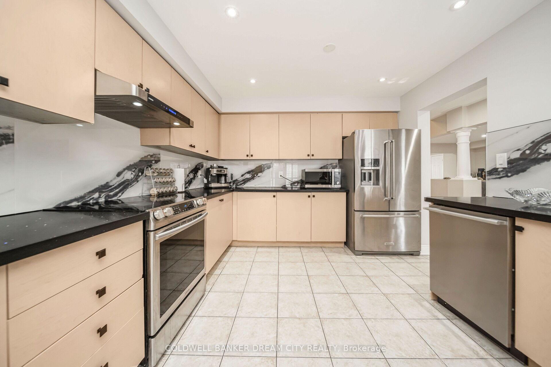 Photo 14 of 60 Capistro Street, Brampton, Fletcher's Meadow — HOMEH