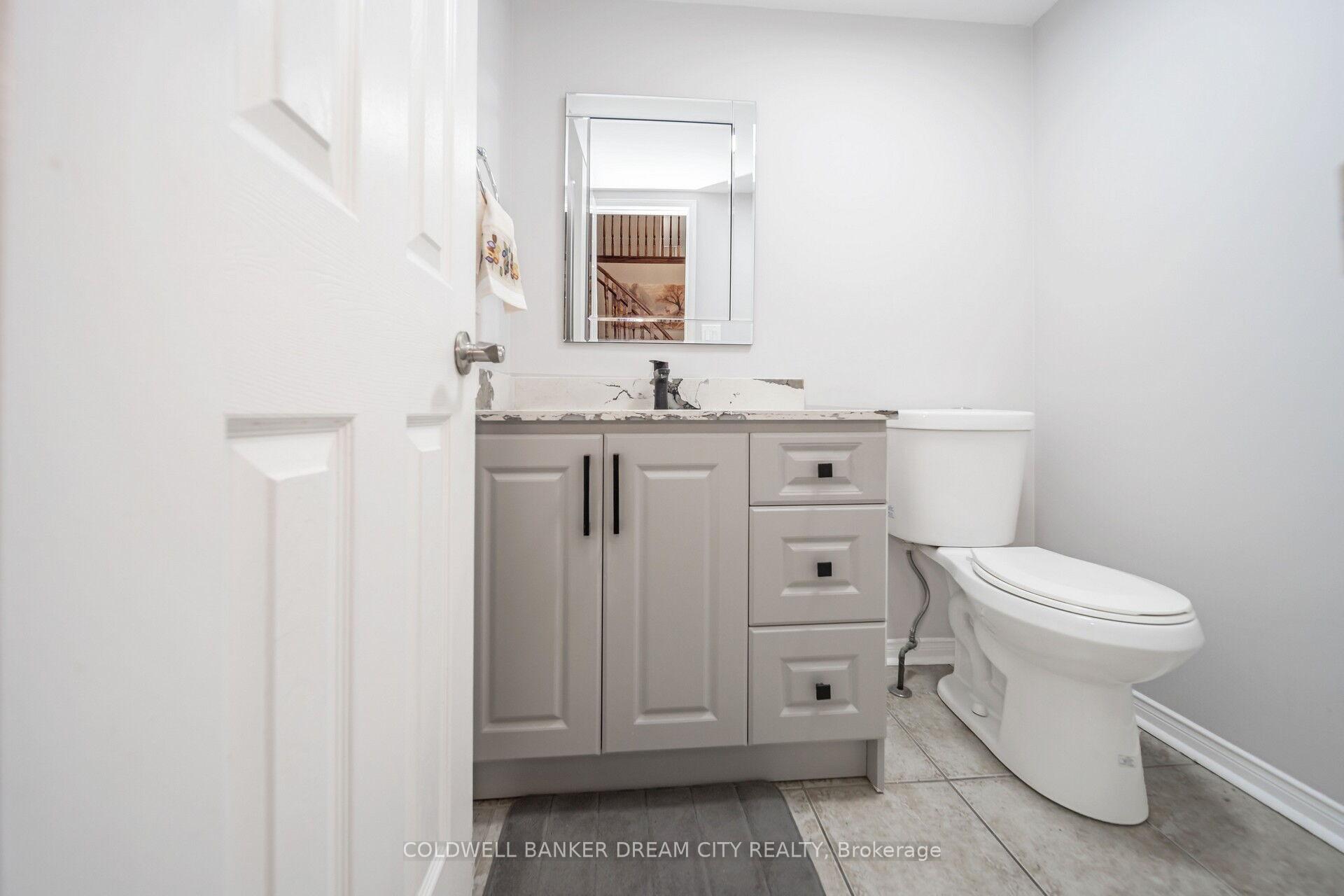 Photo 41 of 60 Capistro Street, Brampton, Fletcher's Meadow — HOMEH