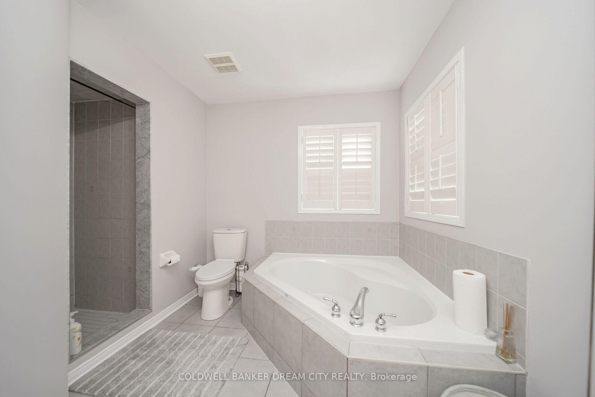 Photo 19 of 60 Capistro Street, Brampton, Fletcher's Meadow — HOMEH