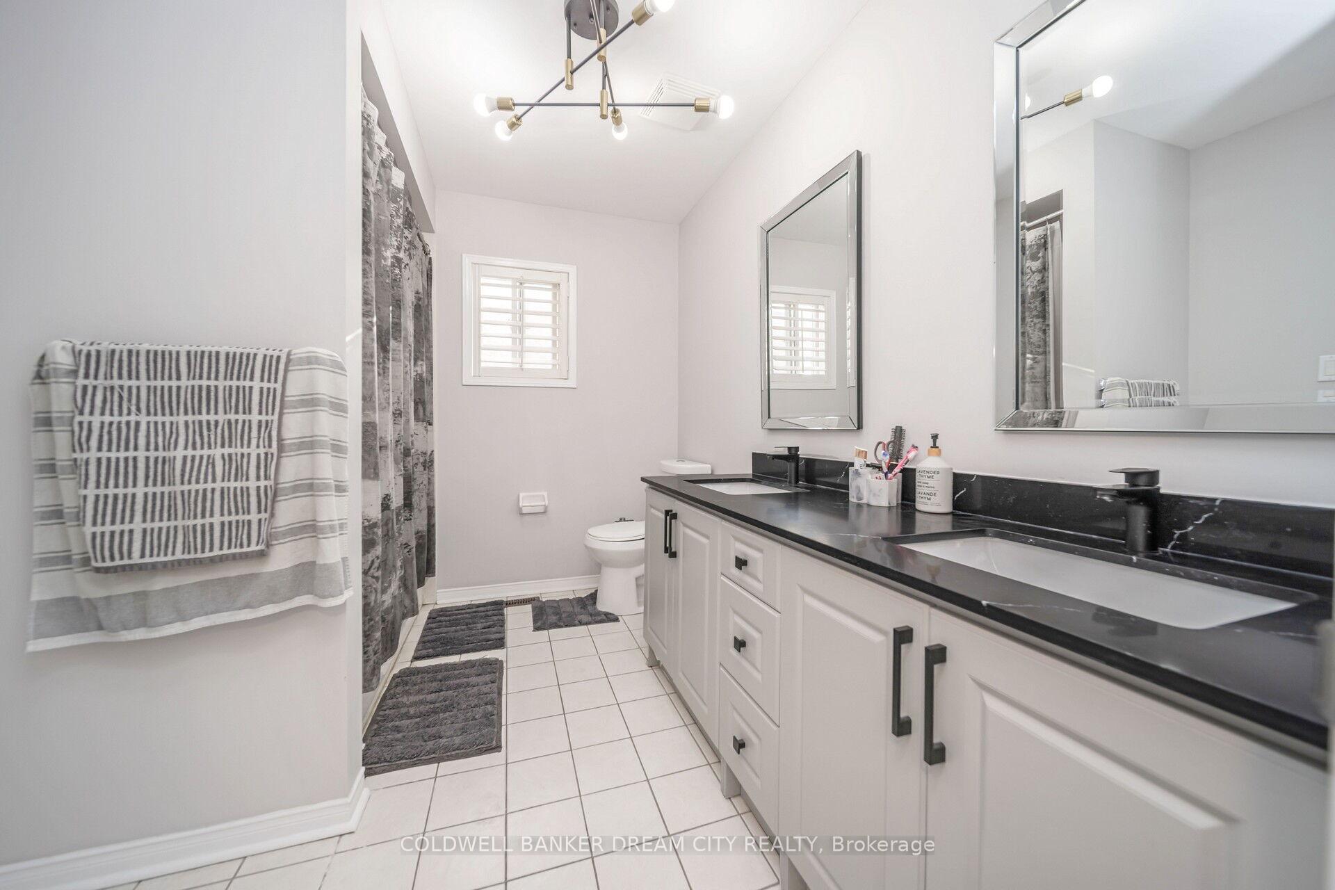 Photo 24 of 60 Capistro Street, Brampton, Fletcher's Meadow — HOMEH
