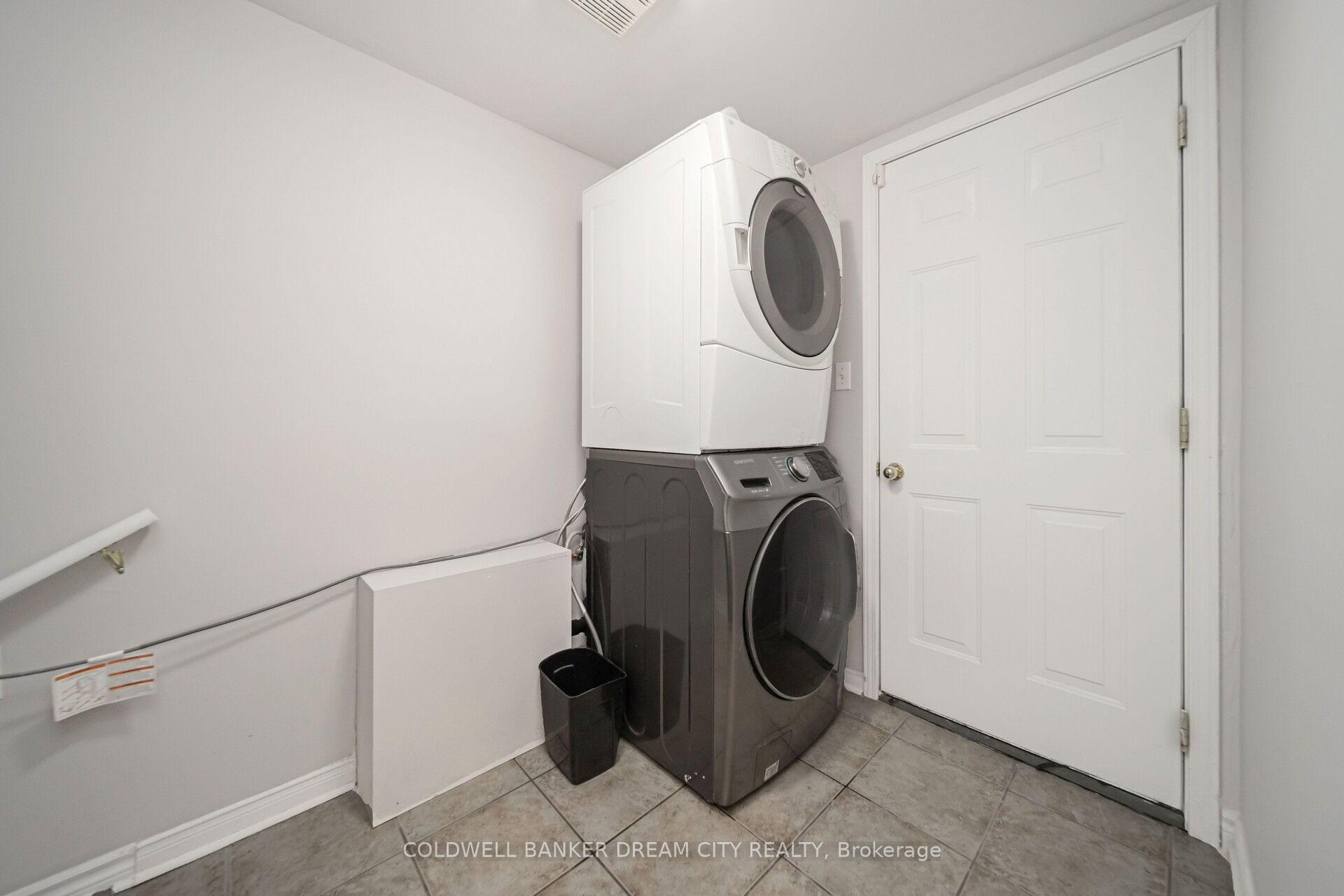 Photo 31 of 60 Capistro Street, Brampton, Fletcher's Meadow — HOMEH