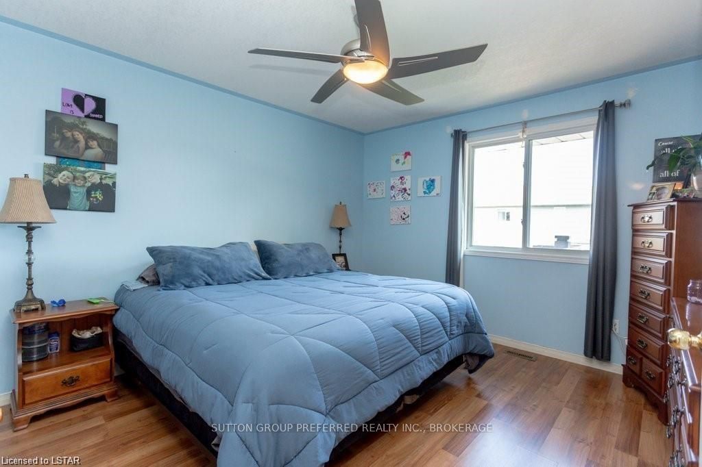 Photo 15 of 78 Oldewood Crescent, St. Thomas — HOMEH