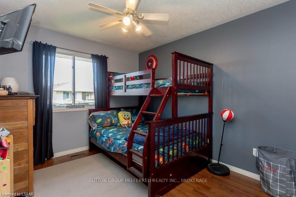 Photo 17 of 78 Oldewood Crescent, St. Thomas — HOMEH