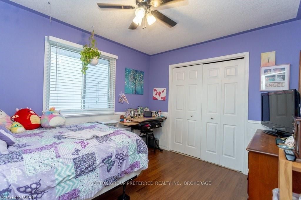 Photo 19 of 78 Oldewood Crescent, St. Thomas — HOMEH