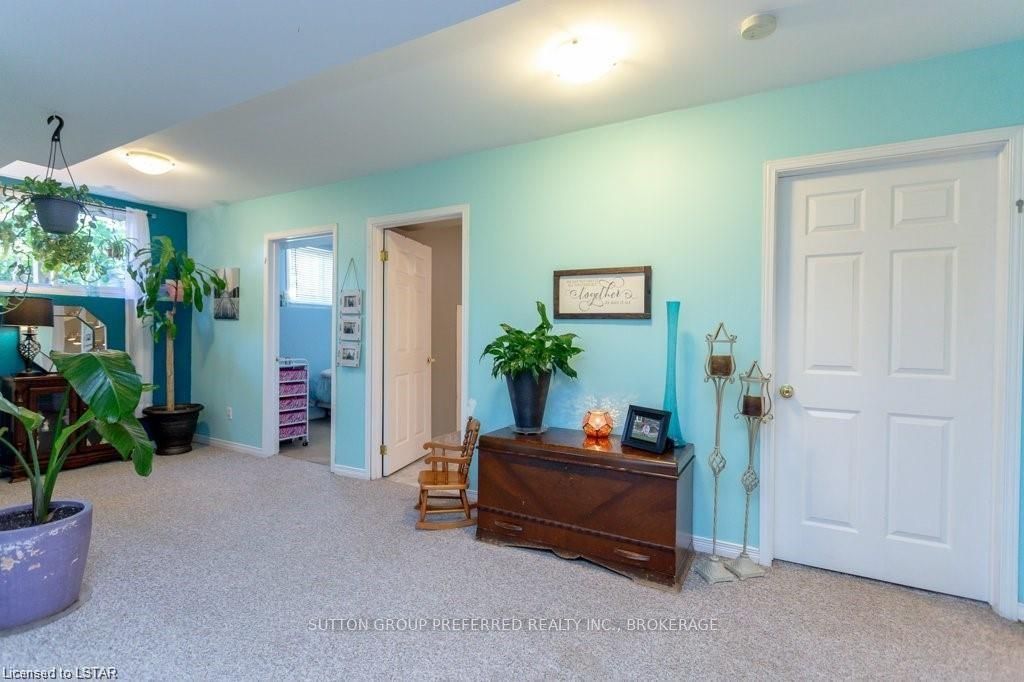 Photo 26 of 78 Oldewood Crescent, St. Thomas — HOMEH
