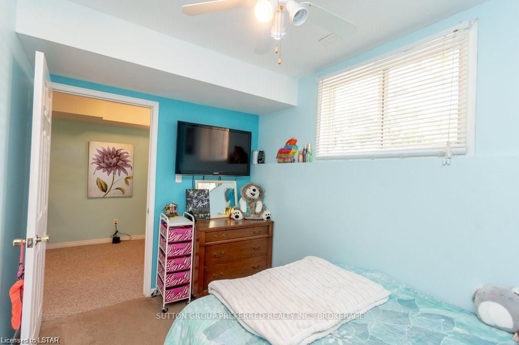 Photo 28 of 78 Oldewood Crescent, St. Thomas — HOMEH