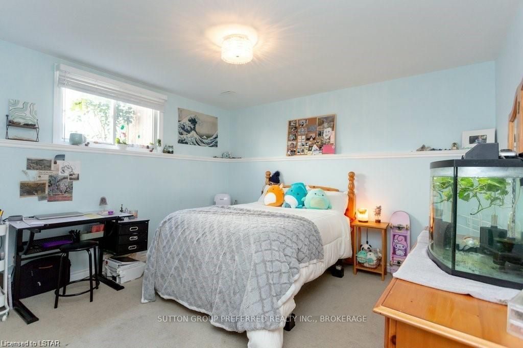 Photo 29 of 78 Oldewood Crescent, St. Thomas — HOMEH