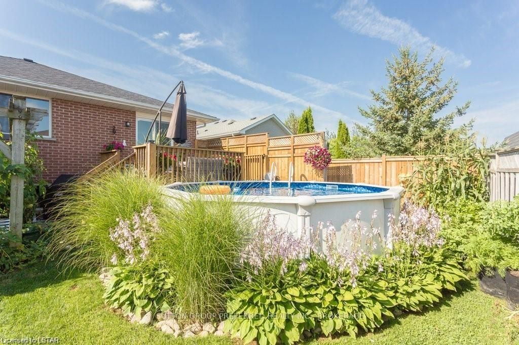 Photo 47 of 78 Oldewood Crescent, St. Thomas — HOMEH