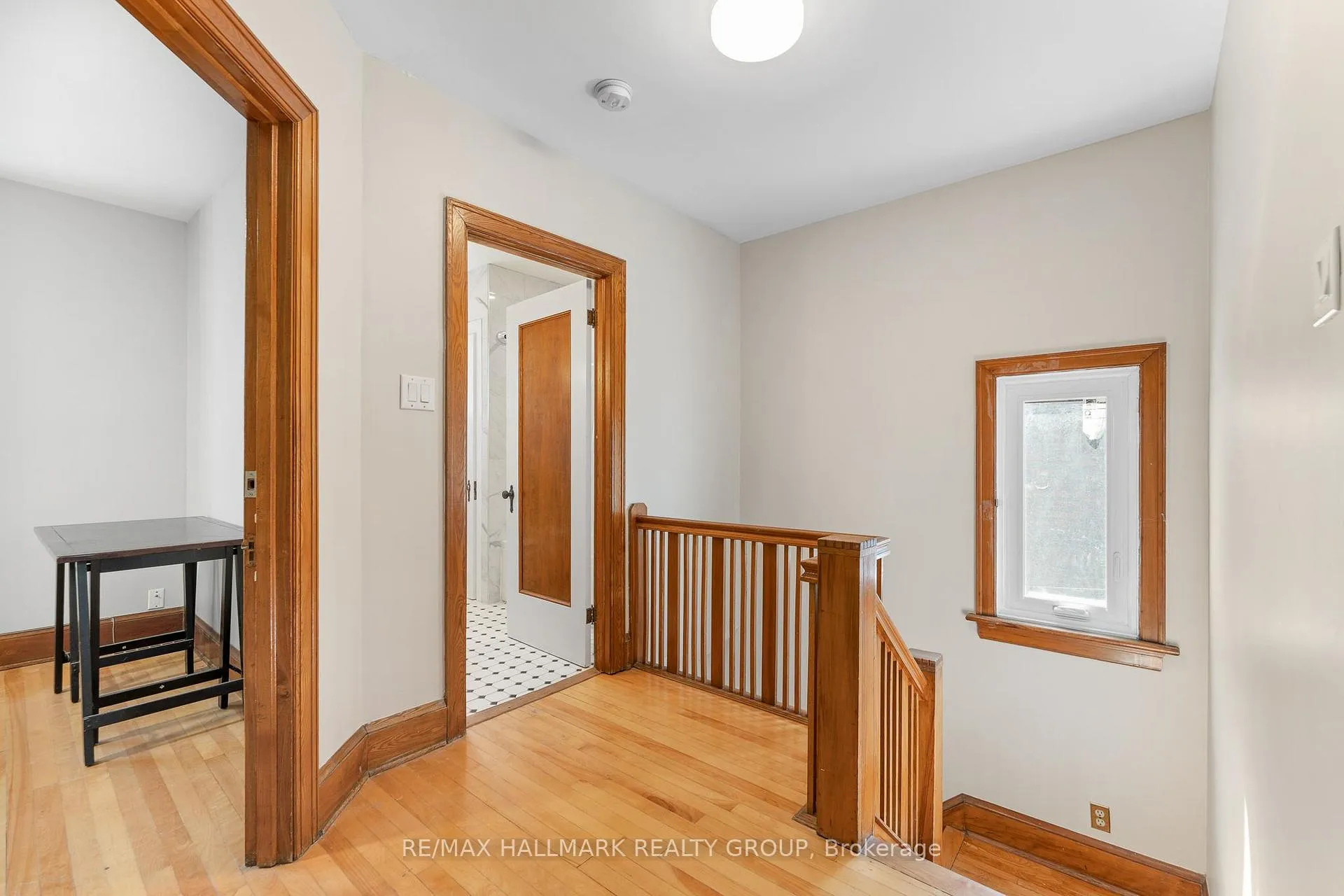 Photo 16 of 242 Harmer Avenue S, Ottawa, Civic Hospital — HOMEH