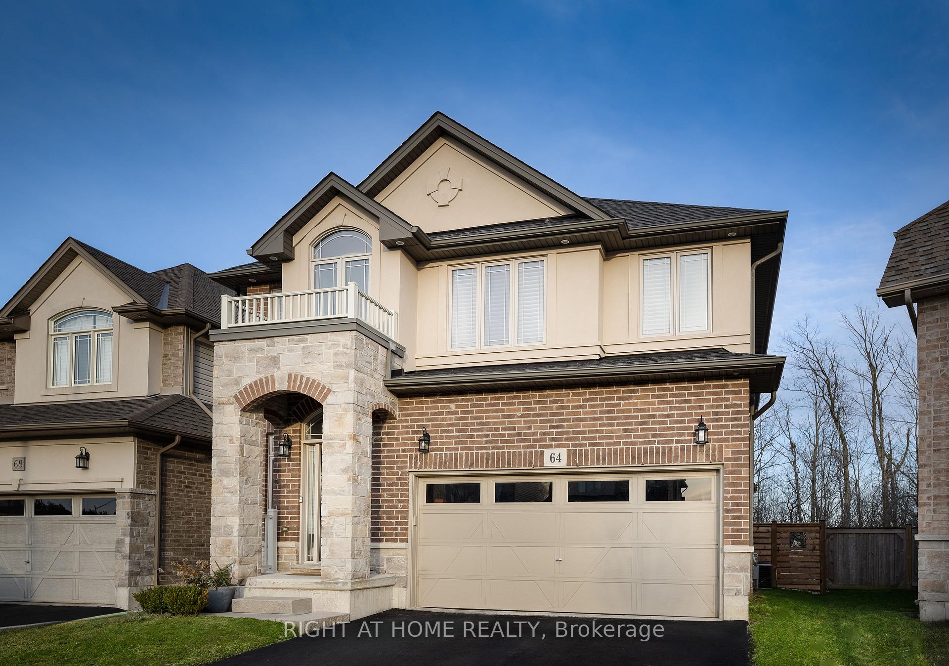 Photo 1 of 64 Winslow Way, Hamilton, Stoney Creek Mountain — HOMEH