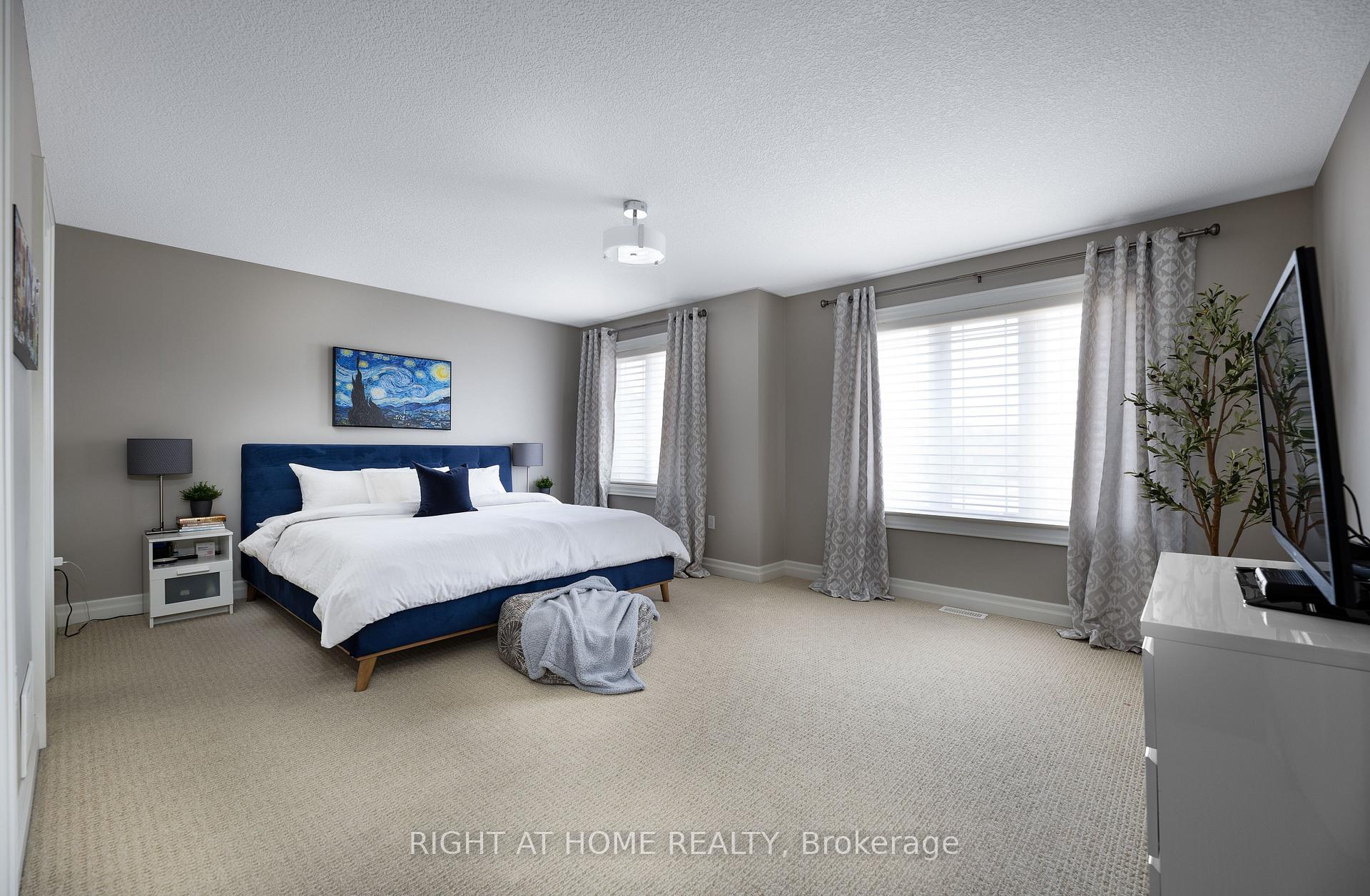 Photo 17 of 64 Winslow Way, Hamilton, Stoney Creek Mountain — HOMEH