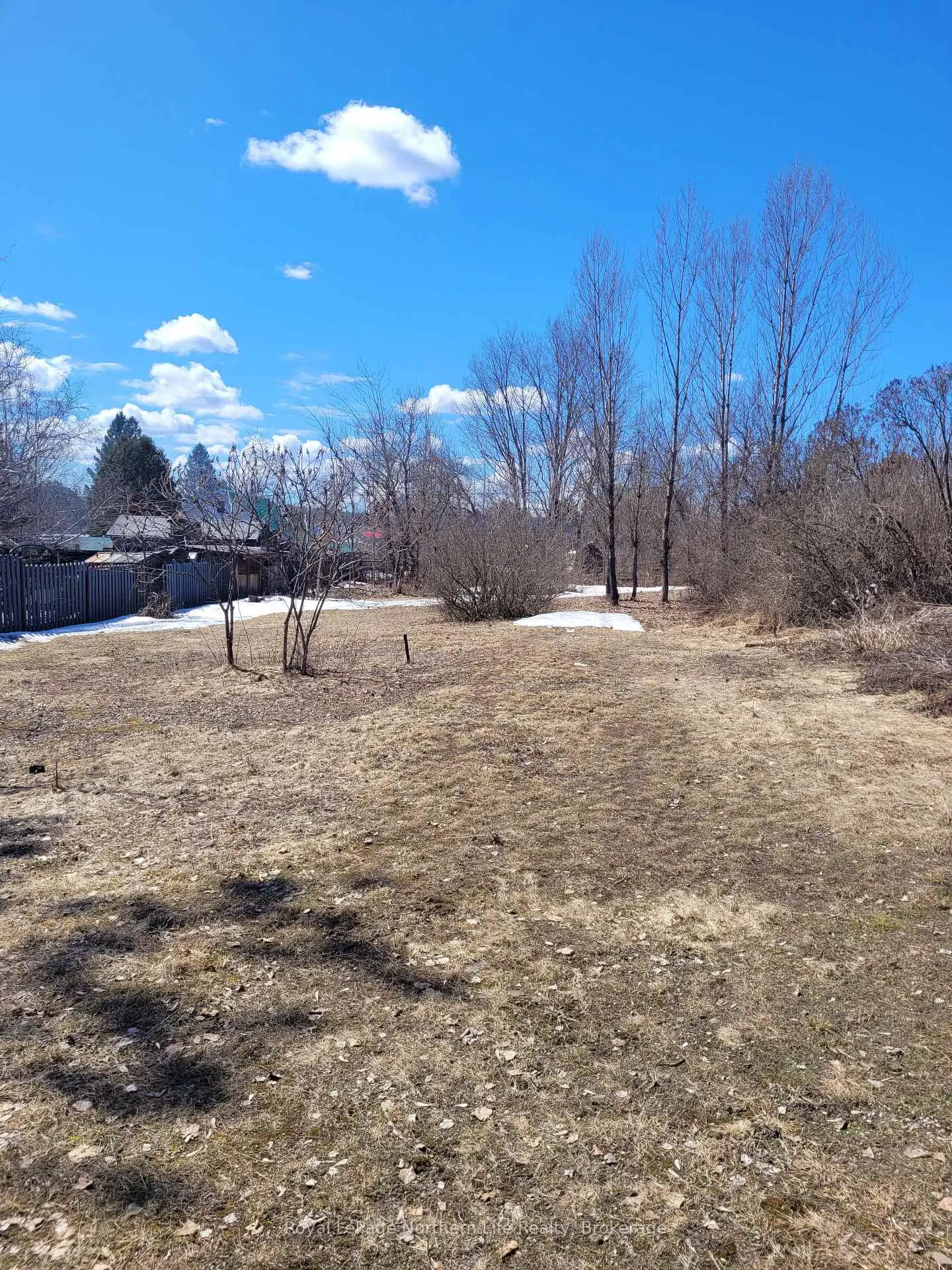 Photo 3 of 260 Sixth Street, Mattawa — HOMEH