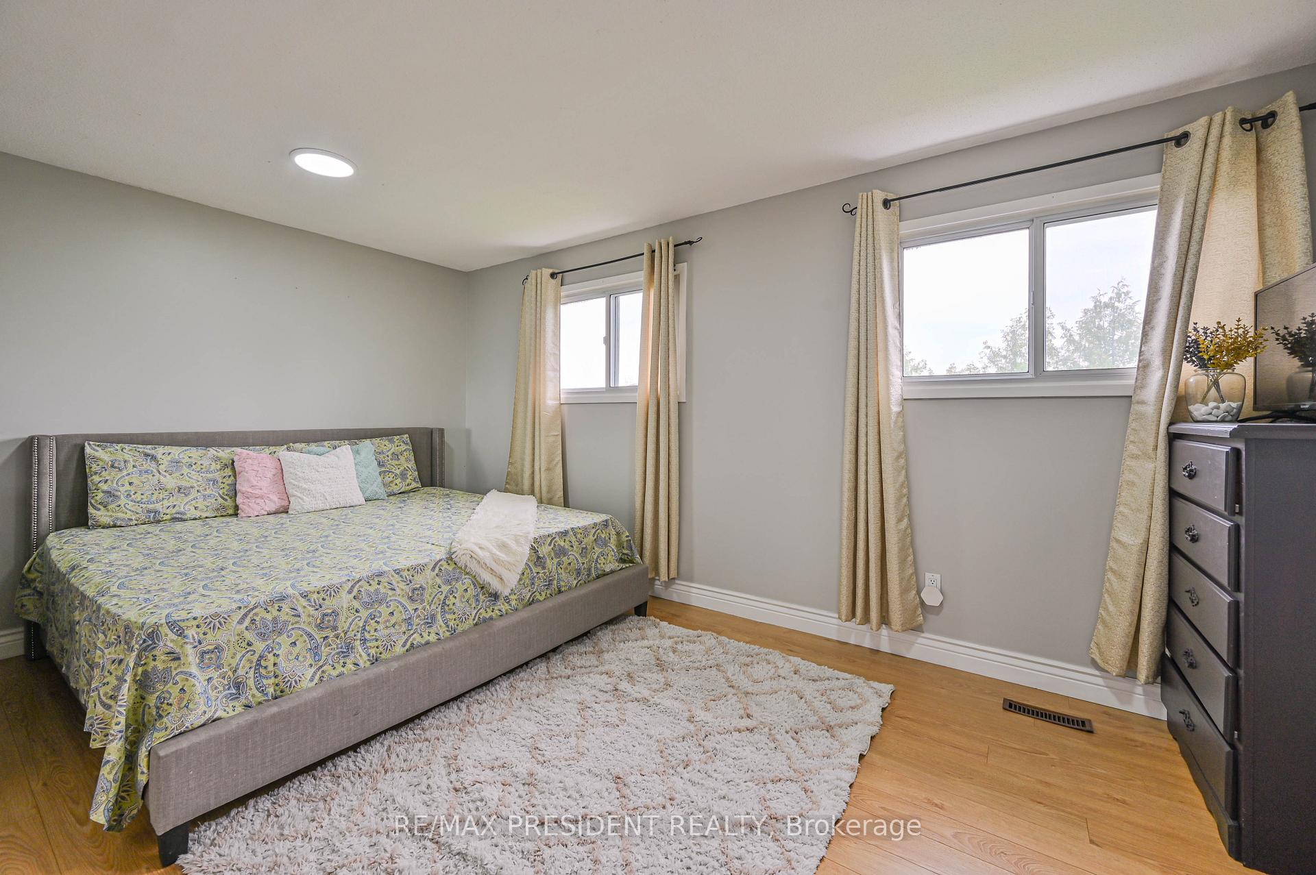 Photo 9 of 351 Rutherford Road N, Brampton, Madoc — HOMEH