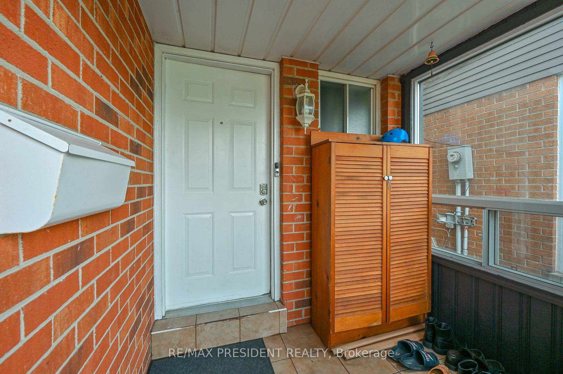 Photo 32 of 351 Rutherford Road N, Brampton, Madoc — HOMEH