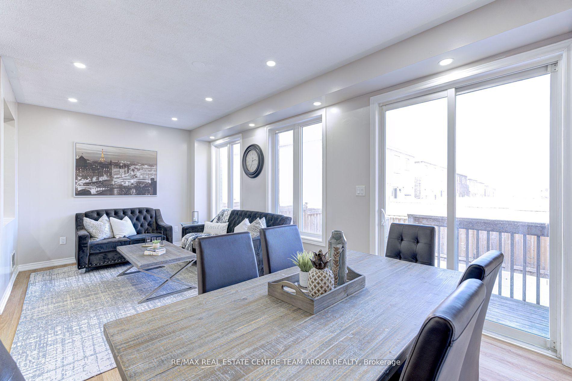 Photo 15 of 43 Vezna Crescent, Brampton, Credit Valley — HOMEH