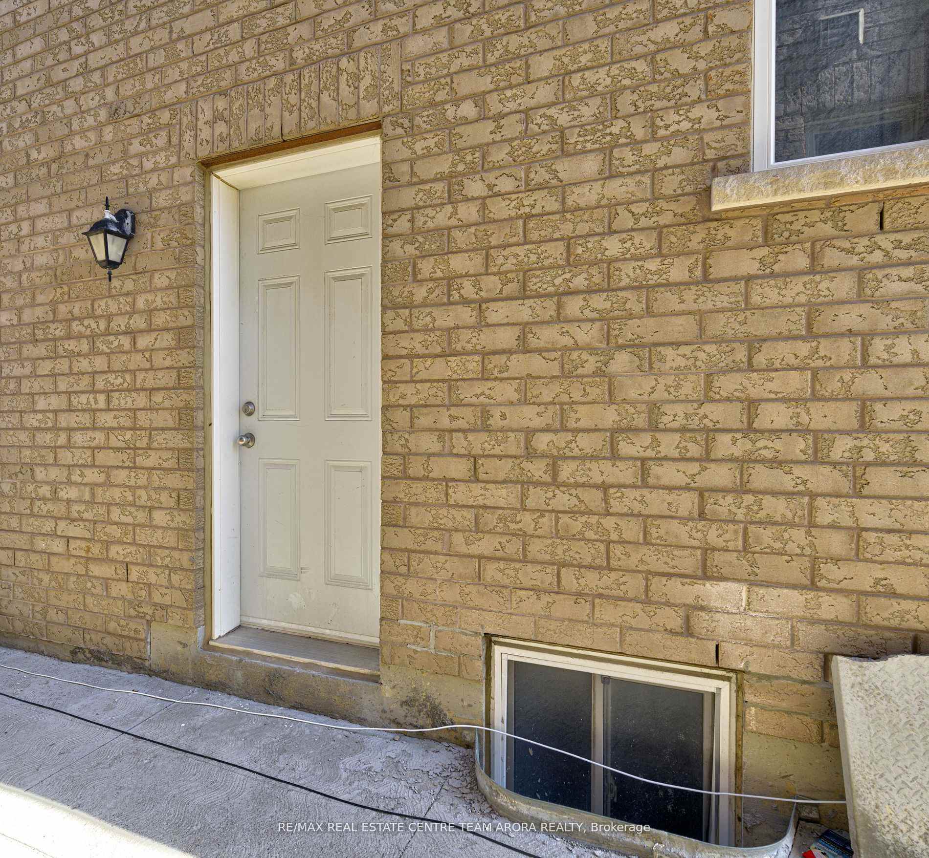 Photo 27 of 43 Vezna Crescent, Brampton, Credit Valley — HOMEH