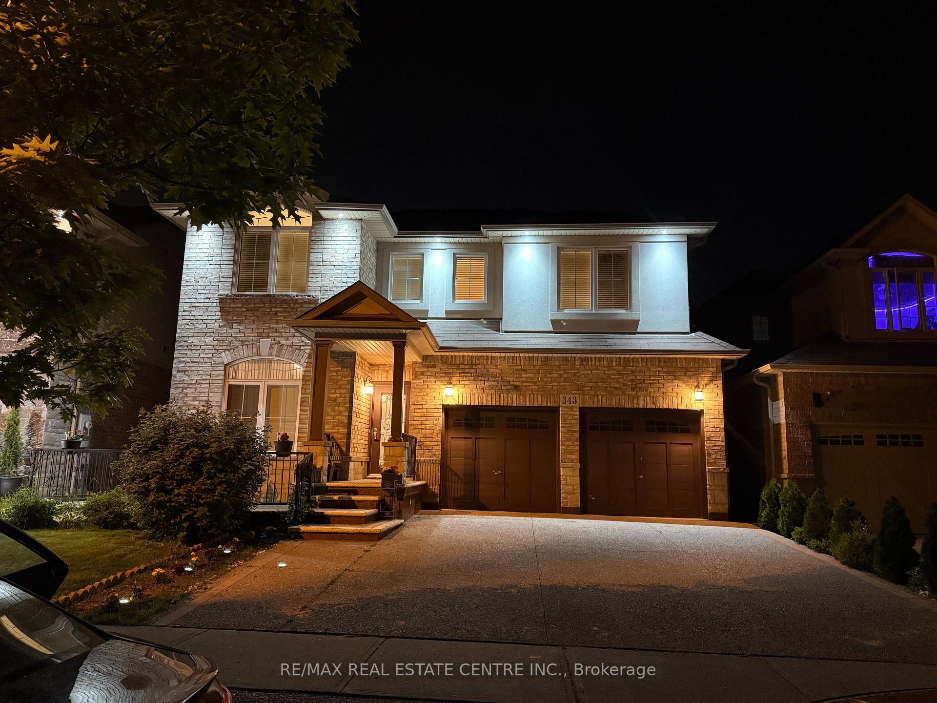 Photo 2 of 343 Montreal Circle, Hamilton, Winona Park — HOMEH
