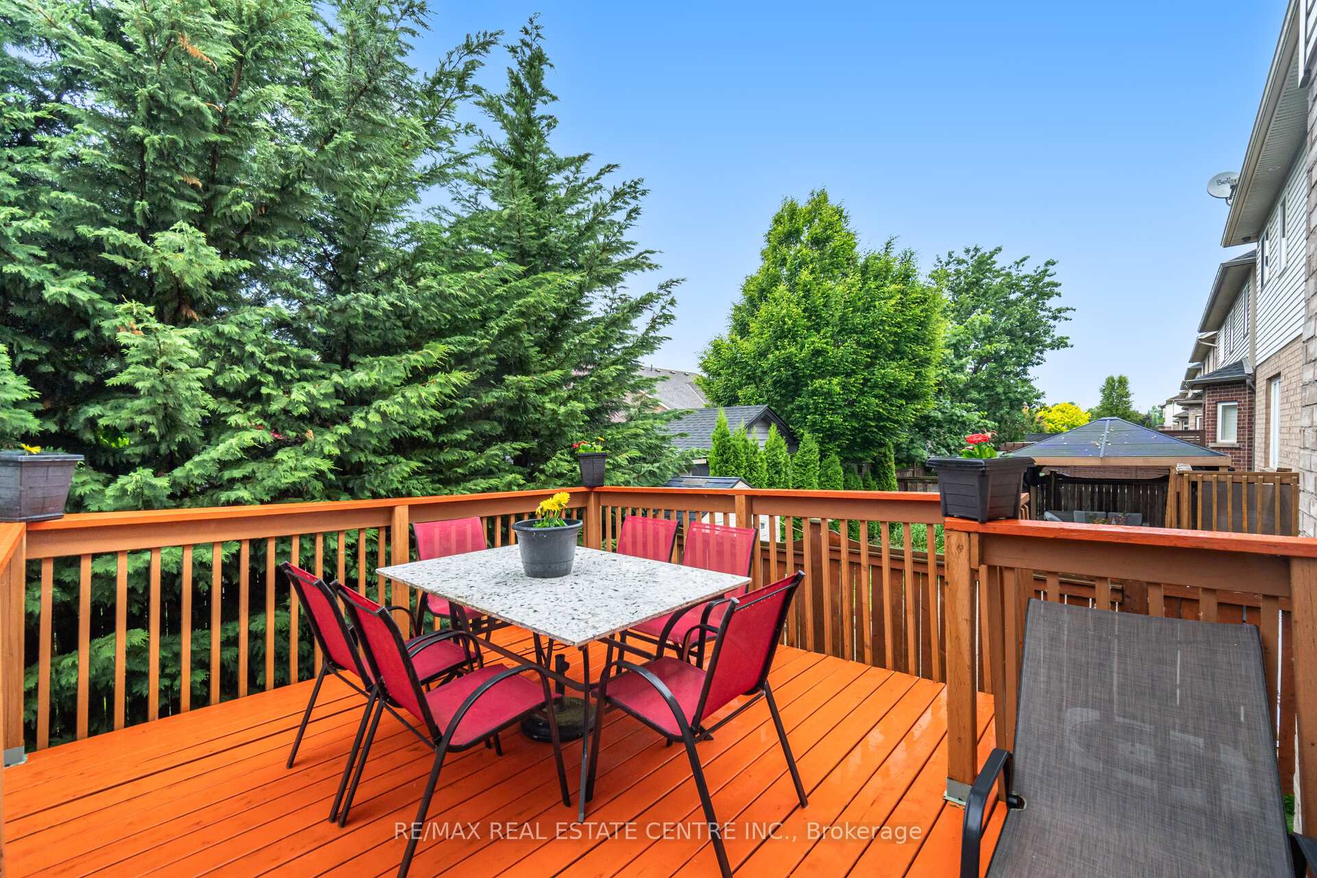 Photo 45 of 343 Montreal Circle, Hamilton, Winona Park — HOMEH