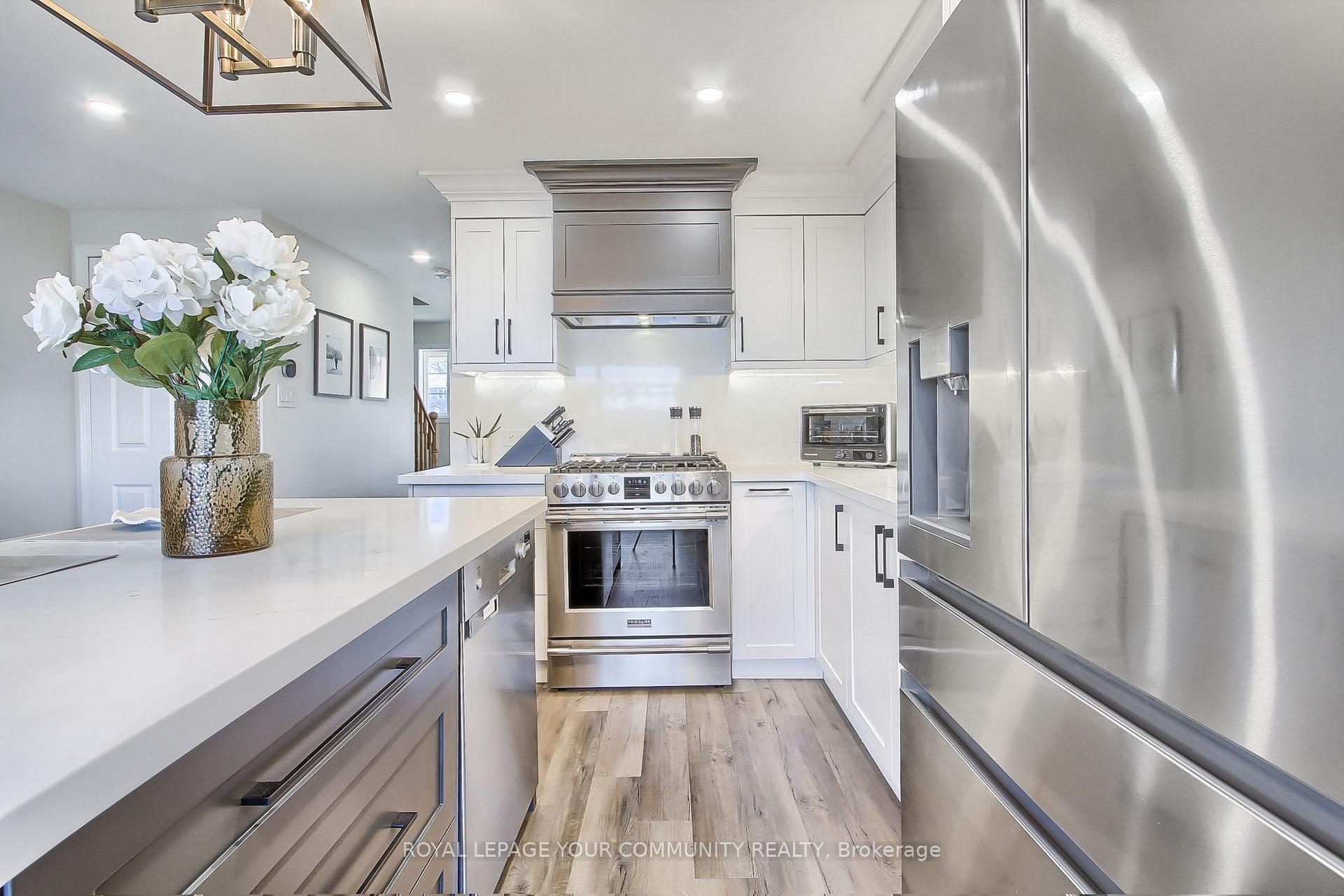 Photo 9 of 33 Goodwin Drive, Barrie, Painswick South — HOMEH