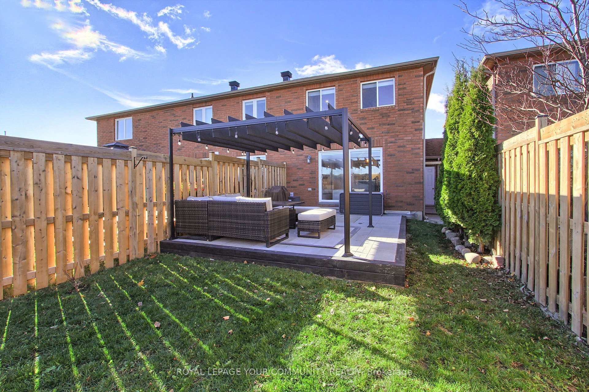 Photo 37 of 33 Goodwin Drive, Barrie, Painswick South — HOMEH