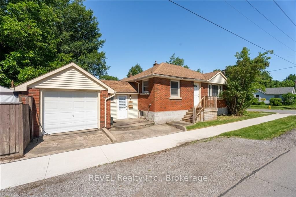 Front of 22 Ferndale Avenue