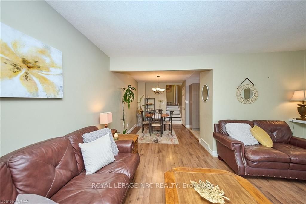 Photo 7 of 86 Green Maple Drive, St. Catharines, Secord Woods — HOMEH