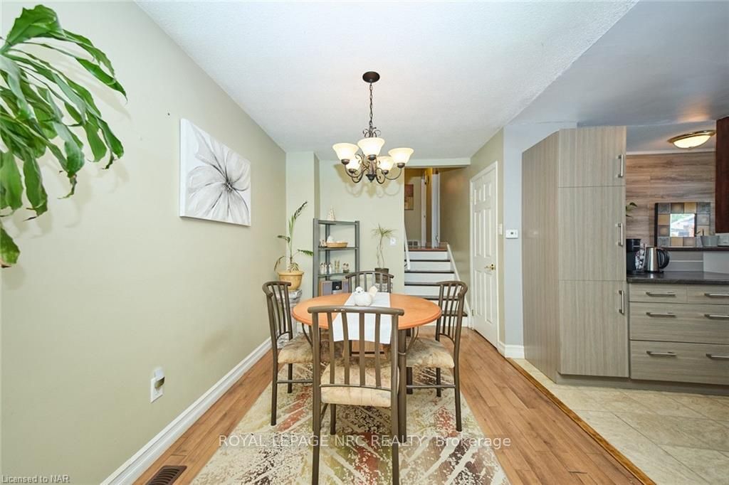 Photo 8 of 86 Green Maple Drive, St. Catharines, Secord Woods — HOMEH