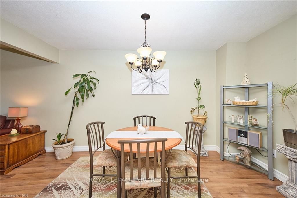 Photo 9 of 86 Green Maple Drive, St. Catharines, Secord Woods — HOMEH
