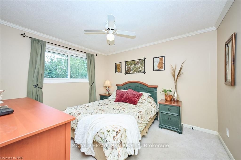 Photo 17 of 86 Green Maple Drive, St. Catharines, Secord Woods — HOMEH