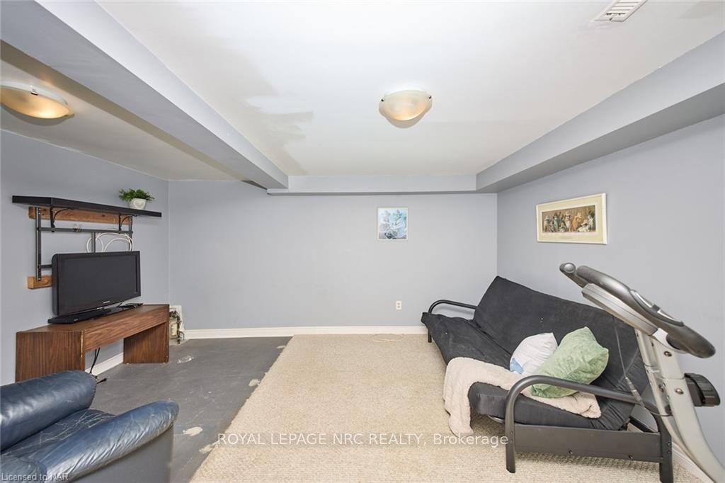 Photo 31 of 86 Green Maple Drive, St. Catharines, Secord Woods — HOMEH