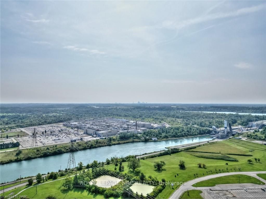 Photo 45 of 86 Green Maple Drive, St. Catharines, Secord Woods — HOMEH