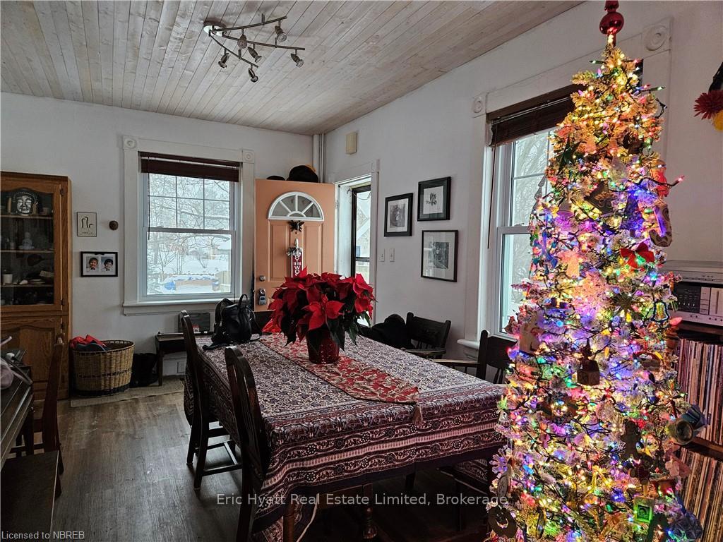 Photo 5 of 860 Main Street, Callander — HOMEH