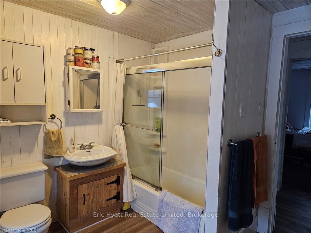 Photo 10 of 860 Main Street, Callander — HOMEH